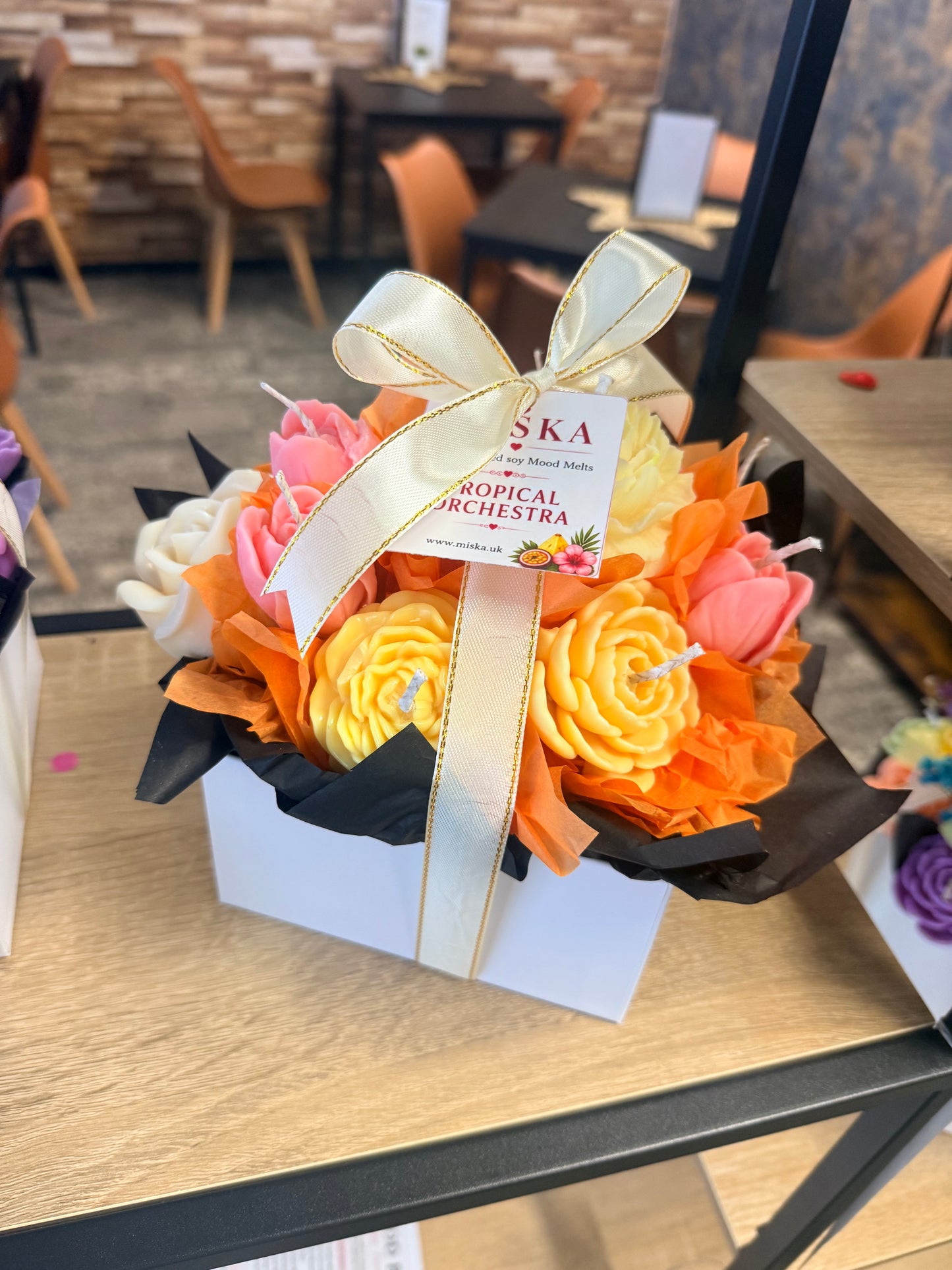 10pcs BOUQUET TROPICAL ORCHESTRA